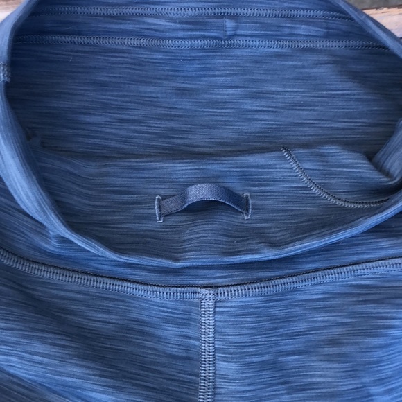 Lululemon drawstring leggings in heathered gray - Picture 4 of 8